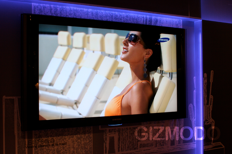 Illustration for article titled Samsung's Booth Has Ghetto TV Ambilight But Not a Single Real Ninja Cyborg